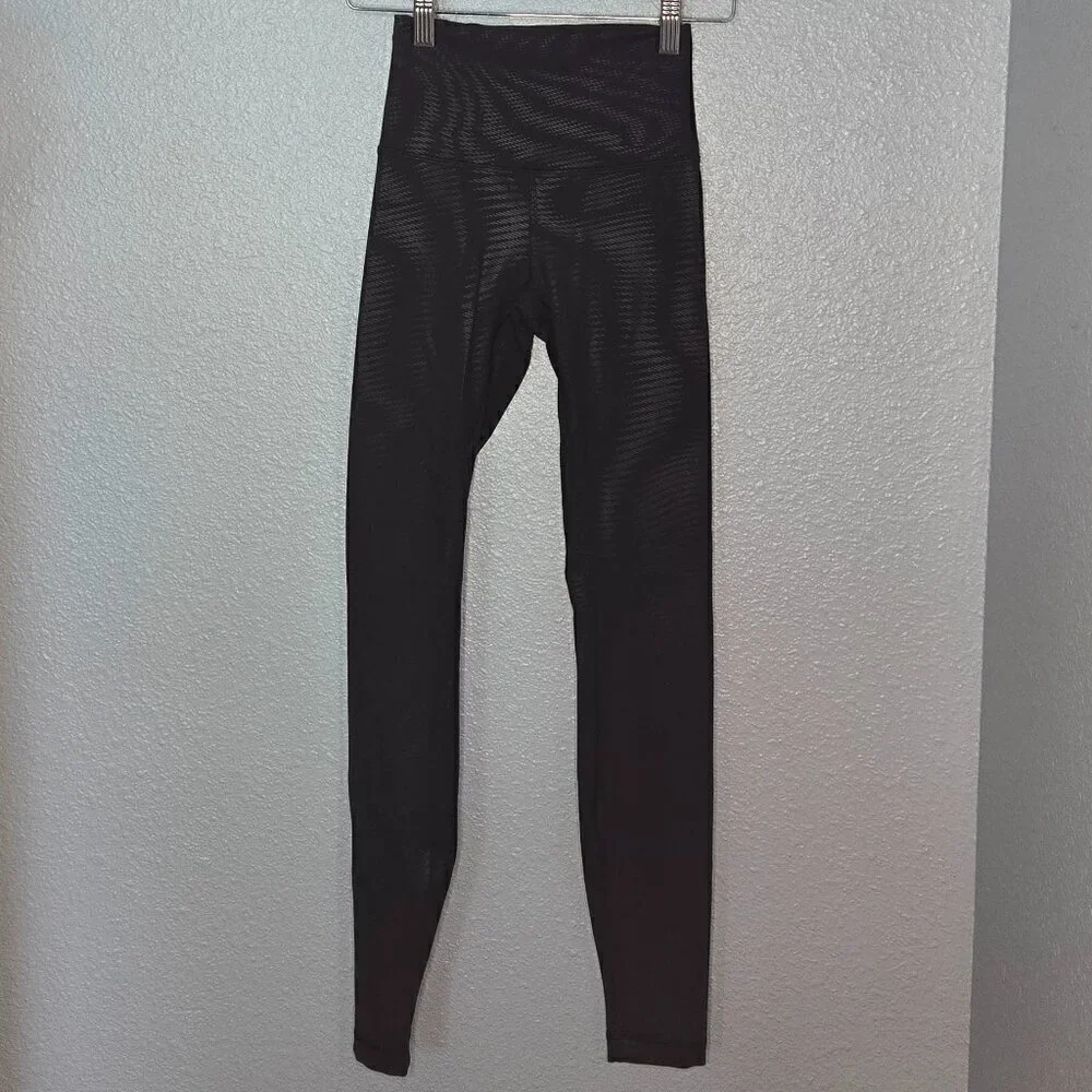Lululemon Wunder Train High-Rise Tight 28